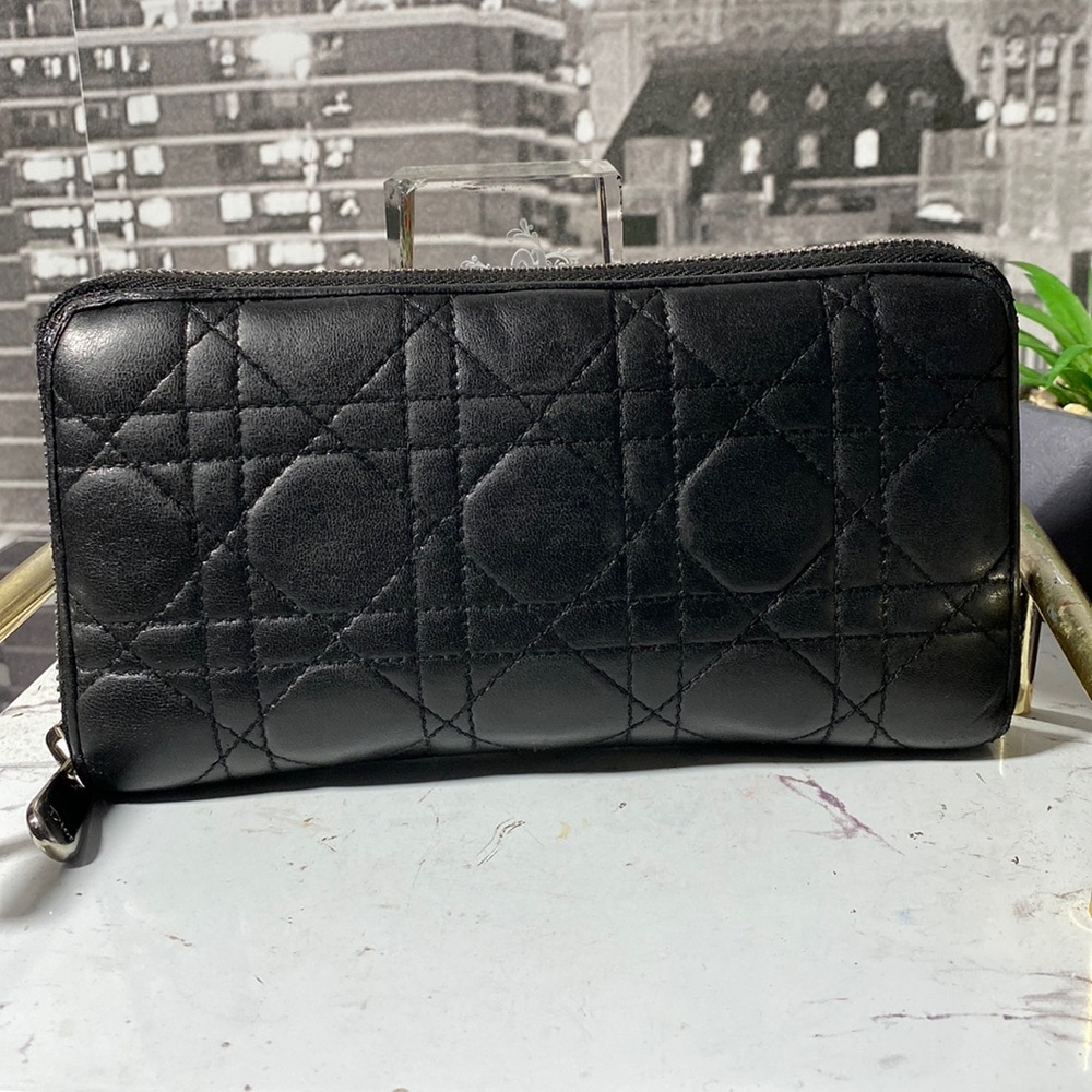 Authentic Christian Dior Cannage Leather Zippy Long Wallet - Picture 4 of 17